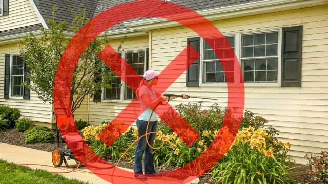 WHY PRESSURE WASHING ISN’T A SUITABLE DIY PROJECT FOR UPSTATE HOMEOWNERS